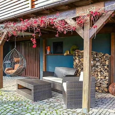Birkenchalet, Idyllisch Am Waldrand Mit Sauna Und Kamin تسيلا-ميليس