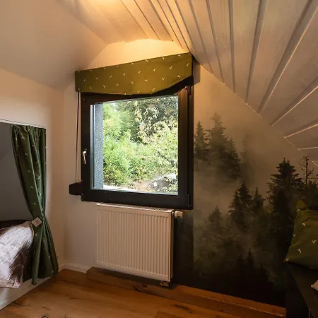 Birkenchalet, Idyllisch Am Waldrand Mit Sauna Und Kamin * تسيلا-ميليس